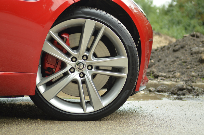 Illustration for article titled The 2014 Jaguar F-Type V8 S: This Second. In This Car.